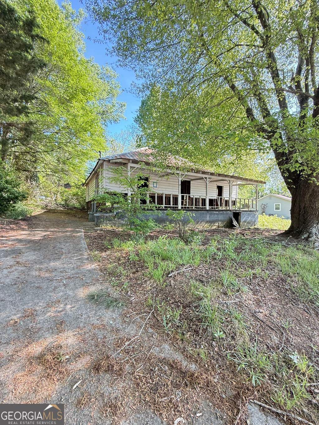Photo of 6648 Ridge Avenue, Douglasville, GA 30134 (MLS # 10824740)