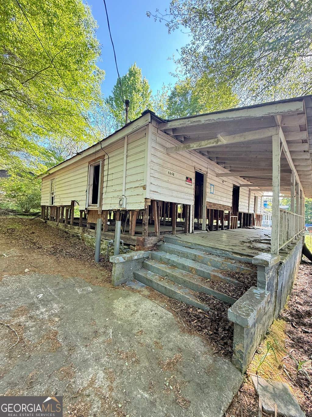 Photo of 6648 Ridge Avenue, Douglasville, GA 30134 (MLS # 10824740)