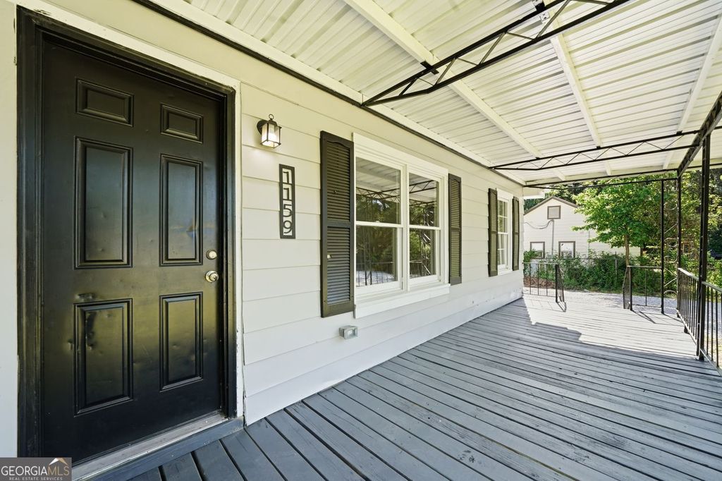 Photo of 1159 Atlanta Highway, AUBURN, GA 30011 (MLS # 10736810)