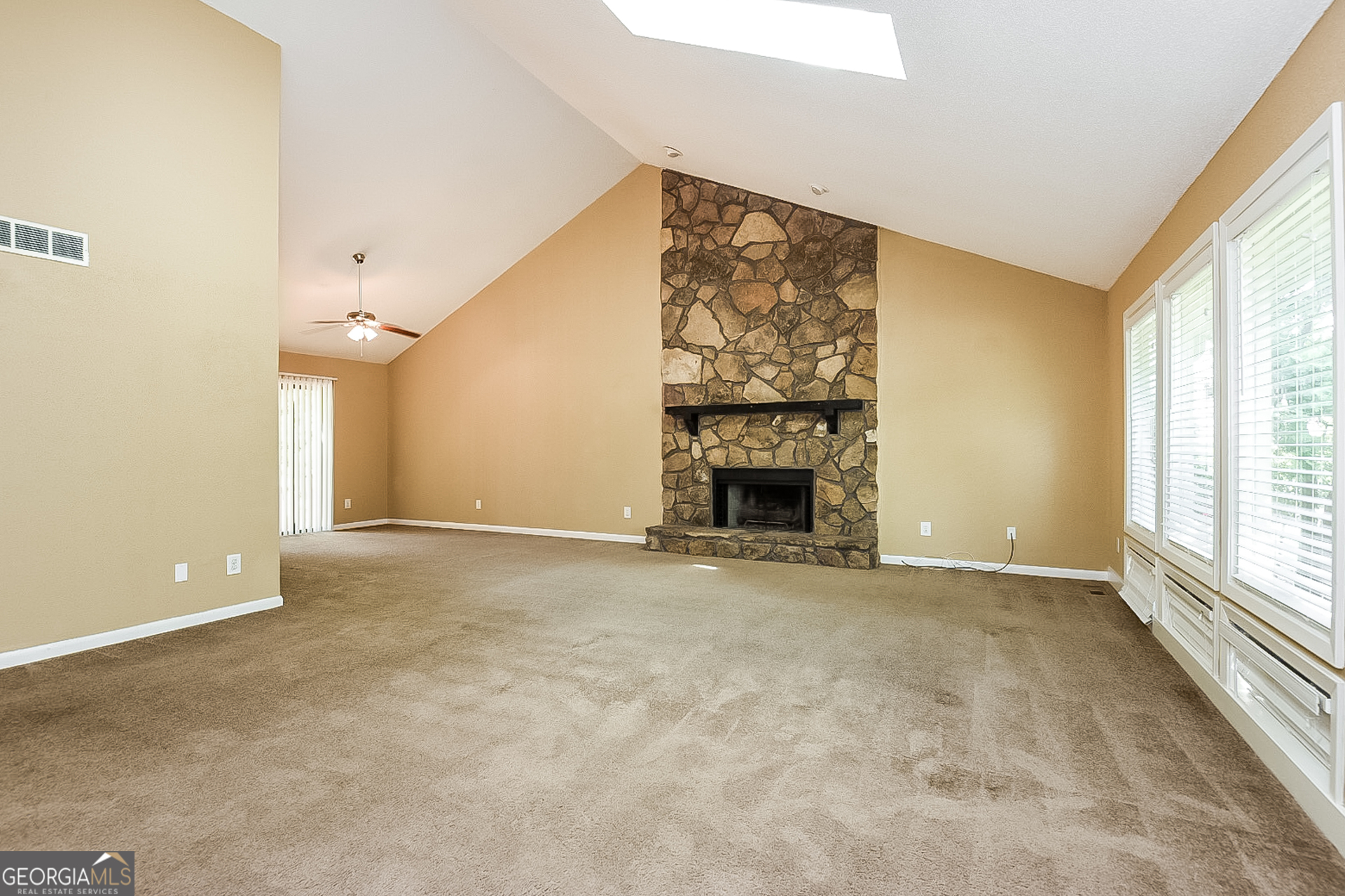 BOB BETTIS ROAD - Residential Lease