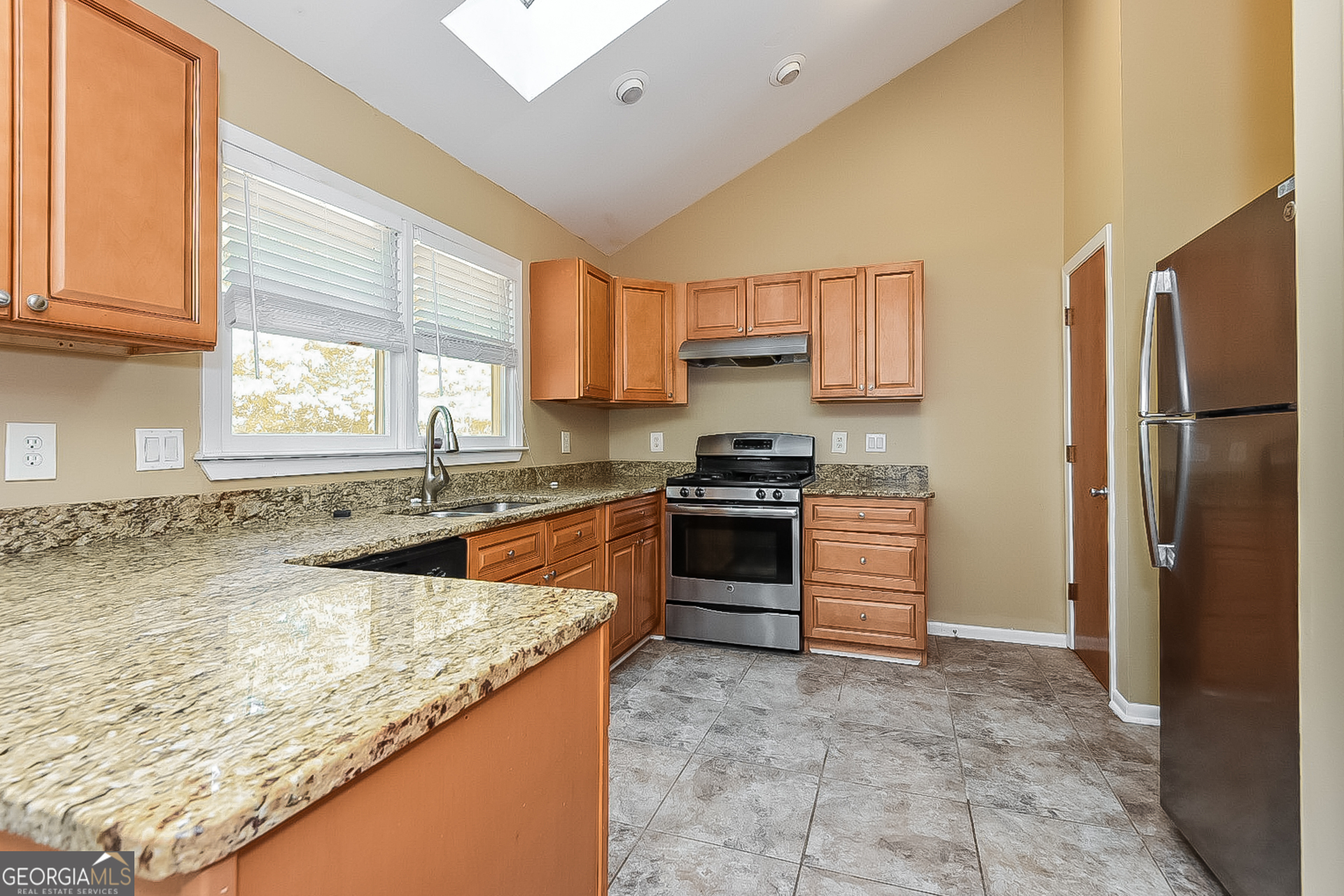 BOB BETTIS ROAD - Residential Lease