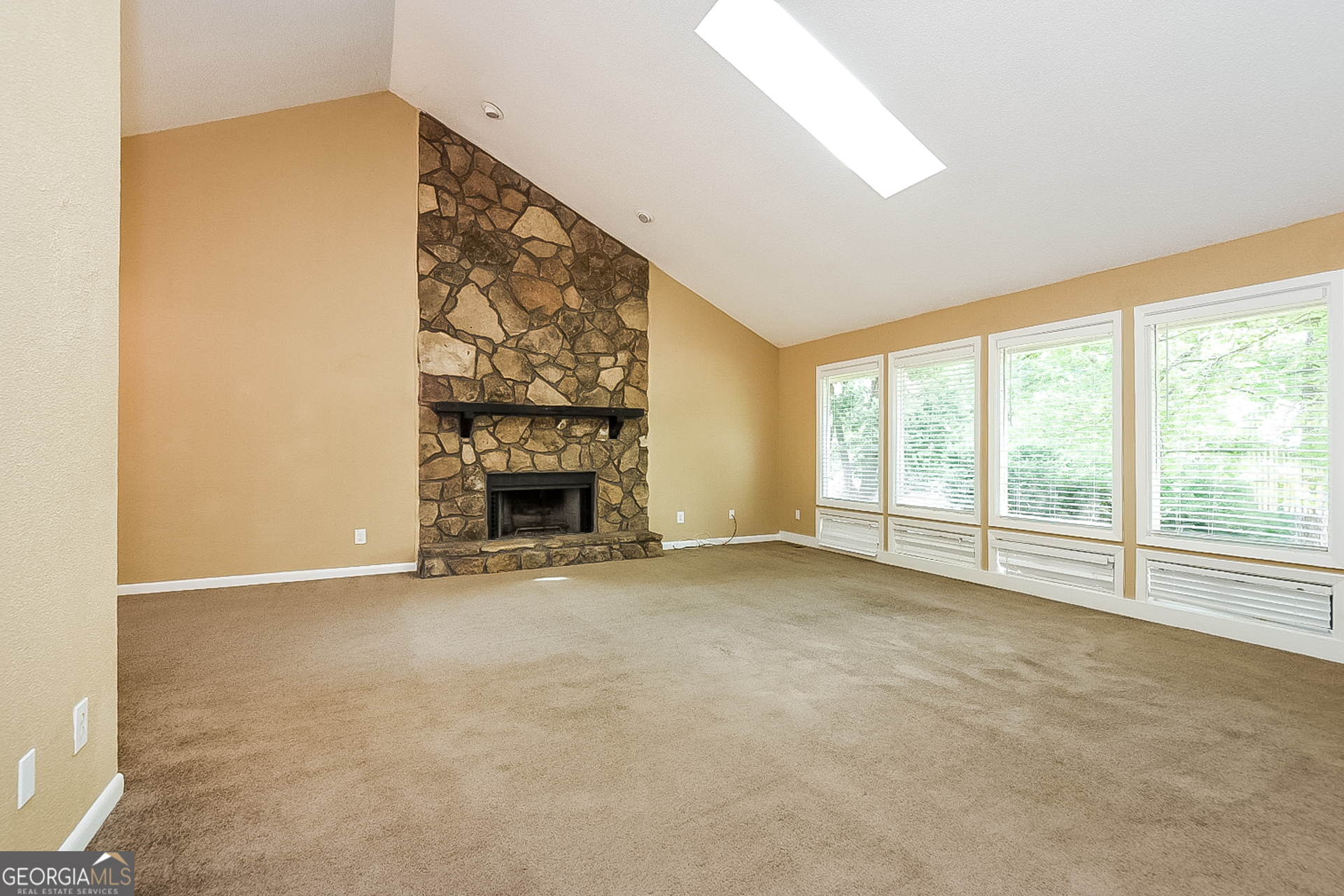 BOB BETTIS ROAD - Residential Lease