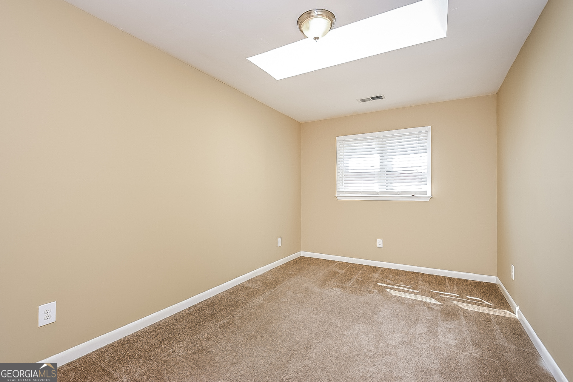 BOB BETTIS ROAD - Residential Lease