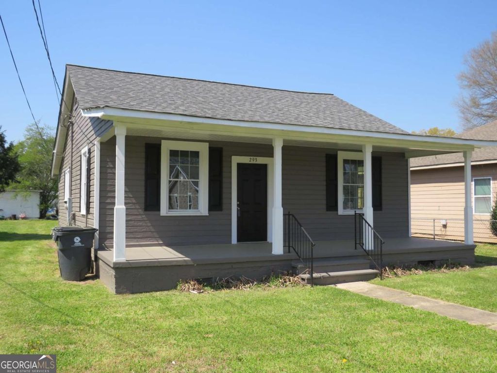 Photo of 293 4th Street, Cedartown, GA 30125 (MLS # 10726329)