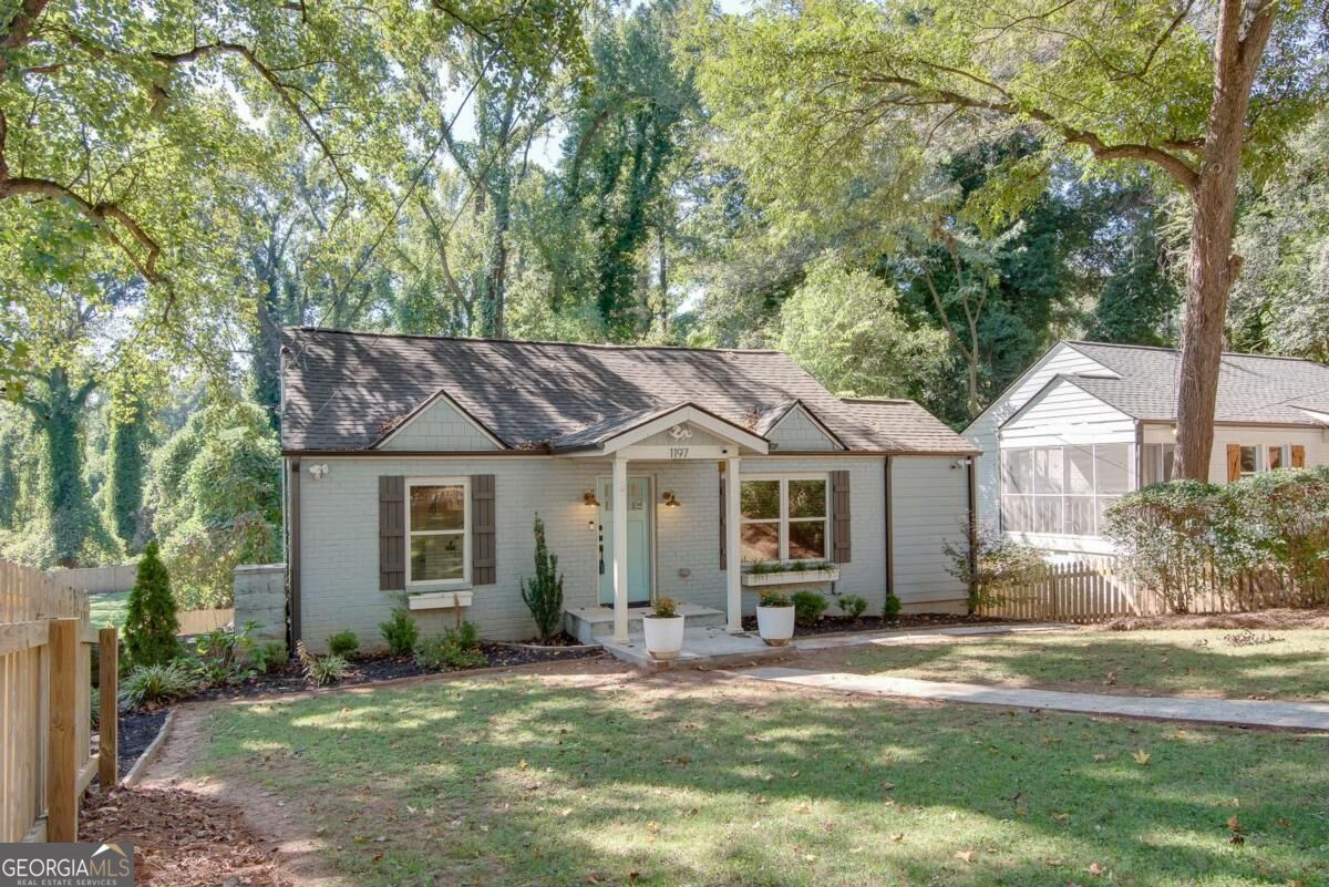 1197 Beechview DR SE