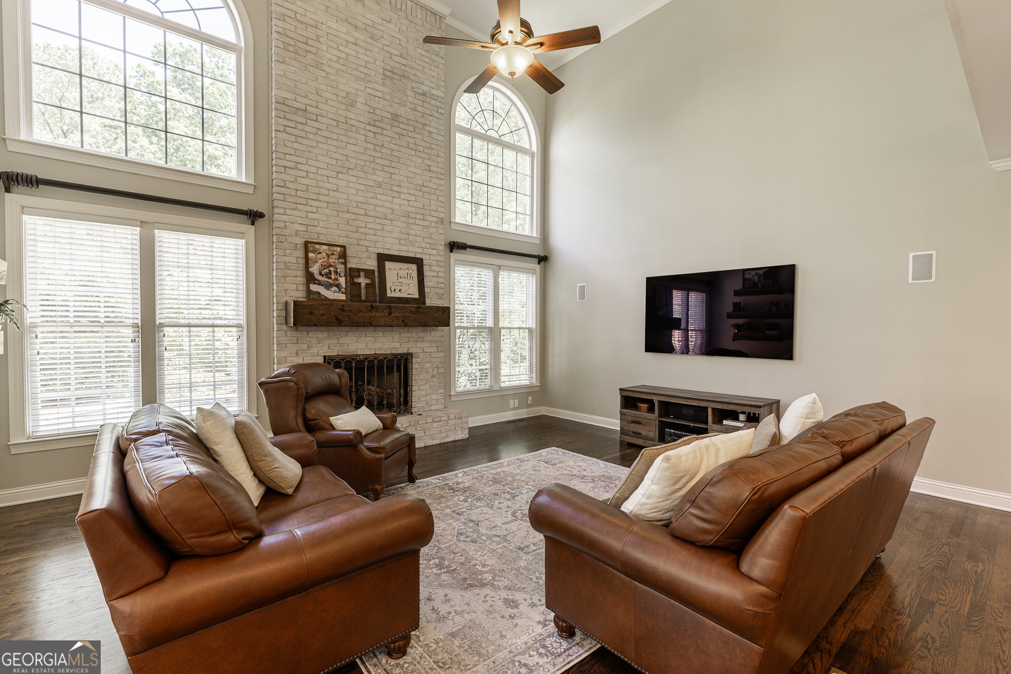 2057 Town Manor CT