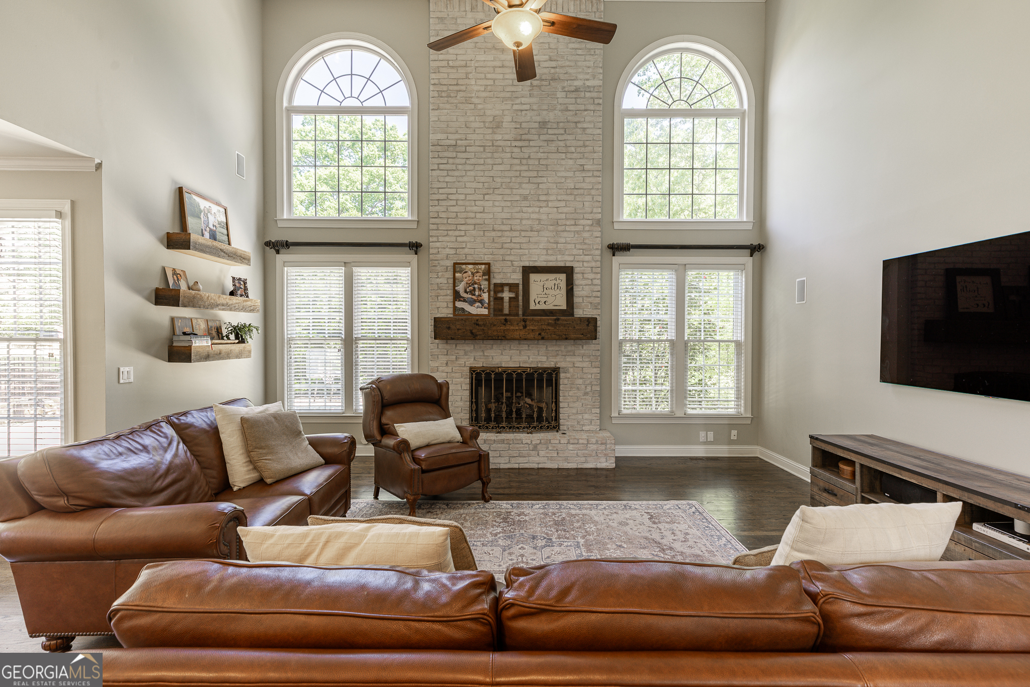 2057 Town Manor CT