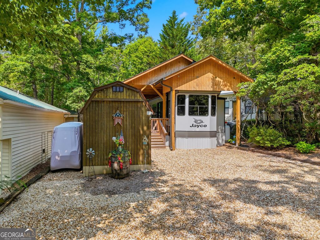 Photo of 104 Cindy Parkway, Cleveland, GA 30528 (MLS # 10794089)