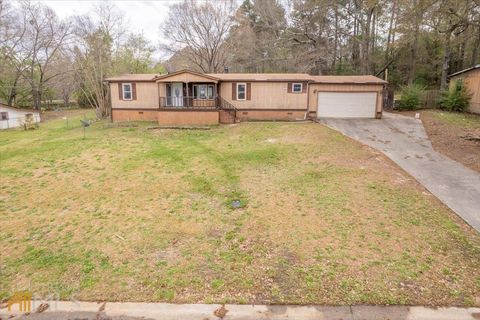 A home in Warner Robins