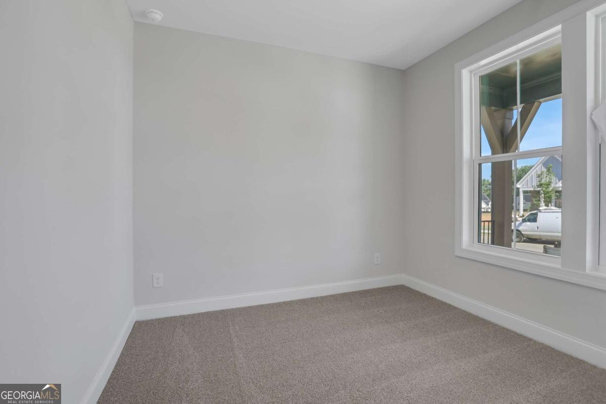122 Willowfern LN
