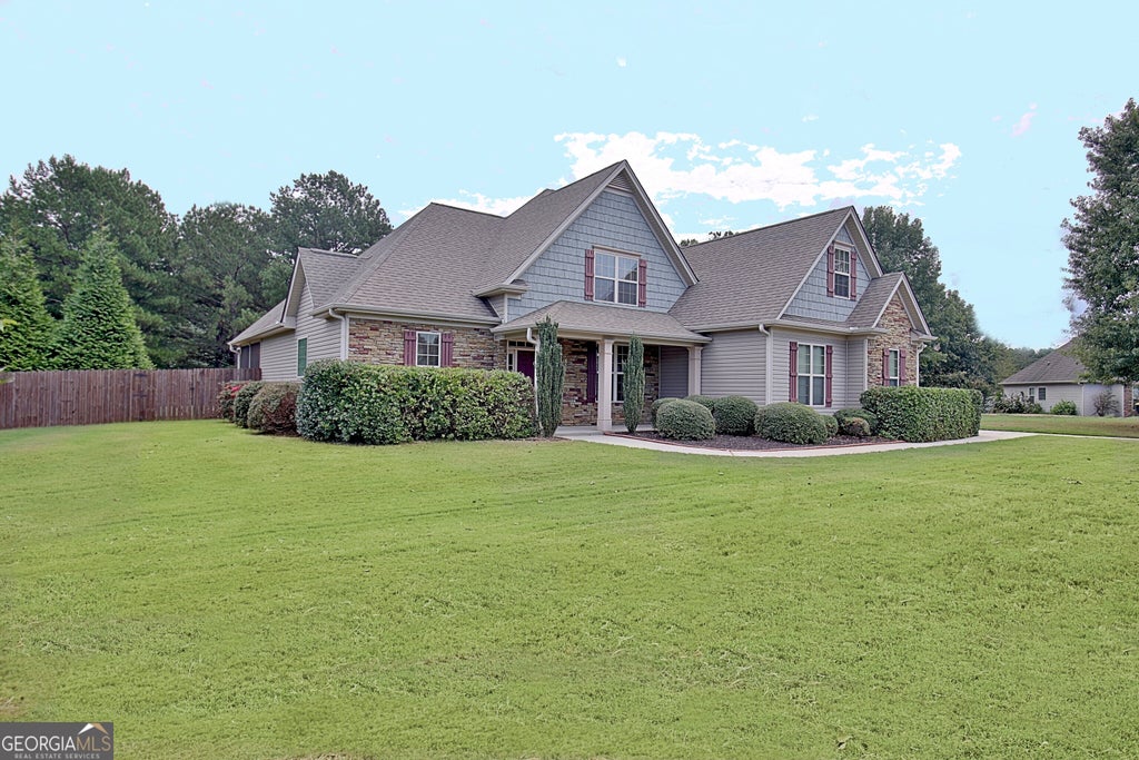Photo of 154 Fieldstone Farms Drive, Senoia, GA 30276 (MLS # 10851905)