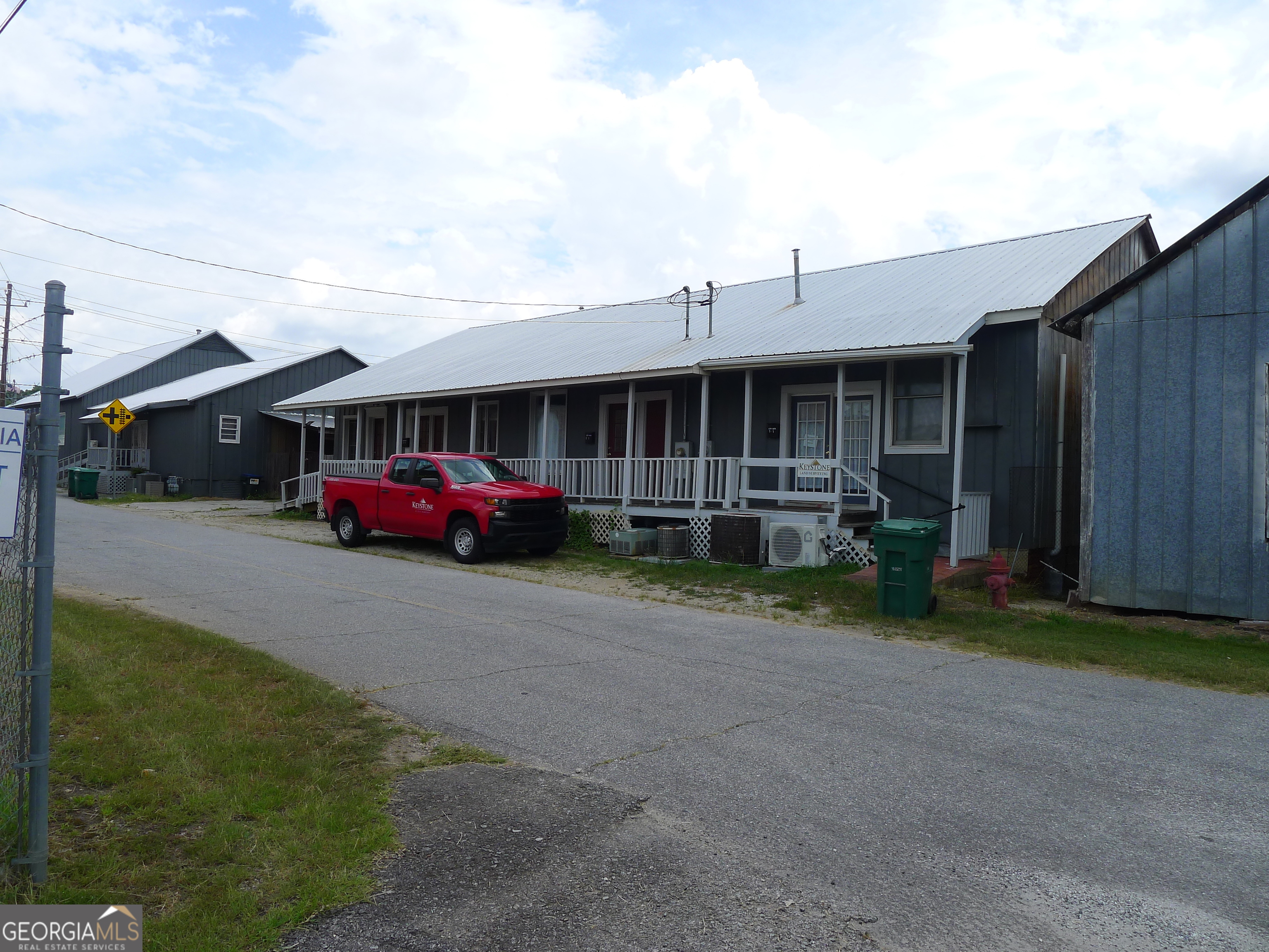 Photo 1 of 10 — 100 W Main ST, Lavonia, GA 30553