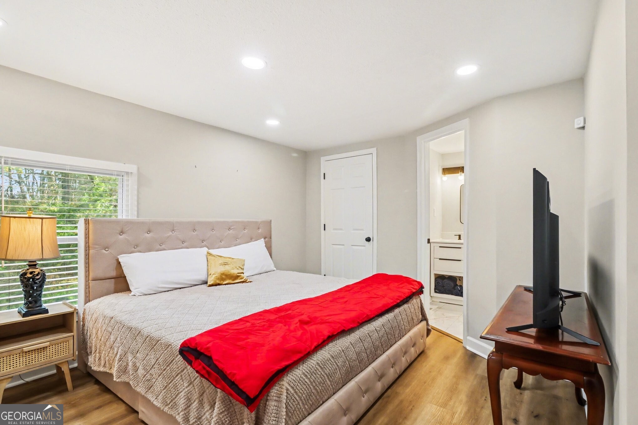 3779 Bakers Ferry RD SW