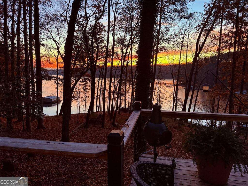 5728 Hidden Cove RD