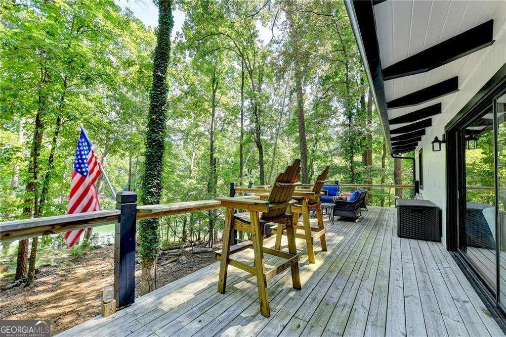 5728 Hidden Cove RD