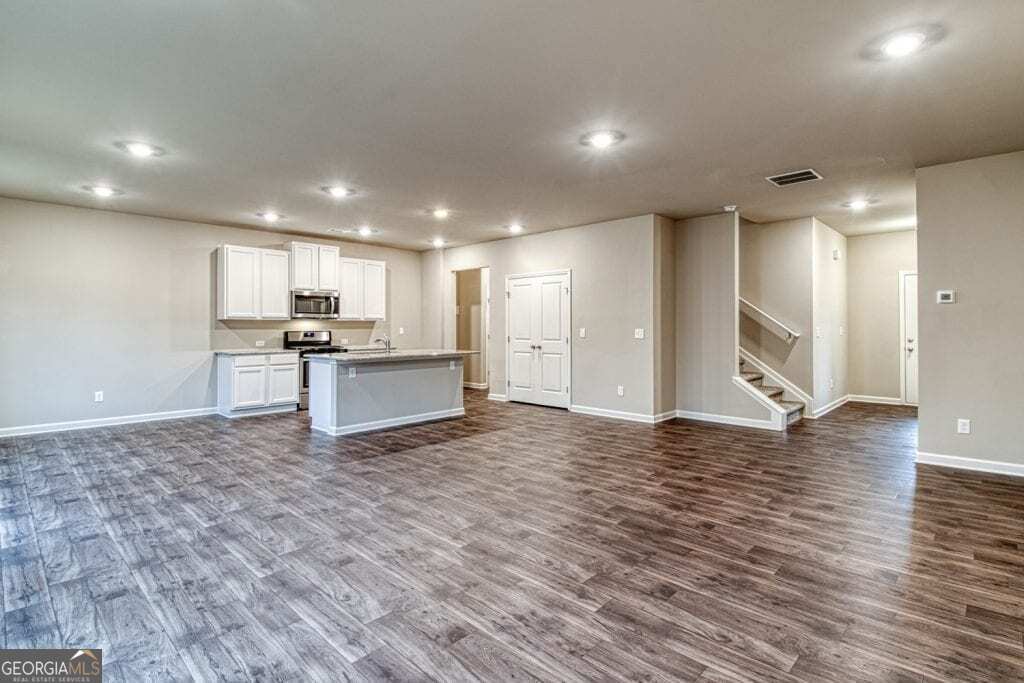 11 Butternut WAY 121B
