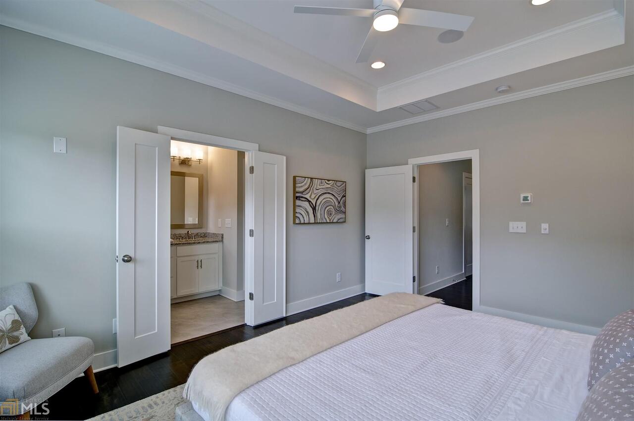 The Park At Vinings - Residential