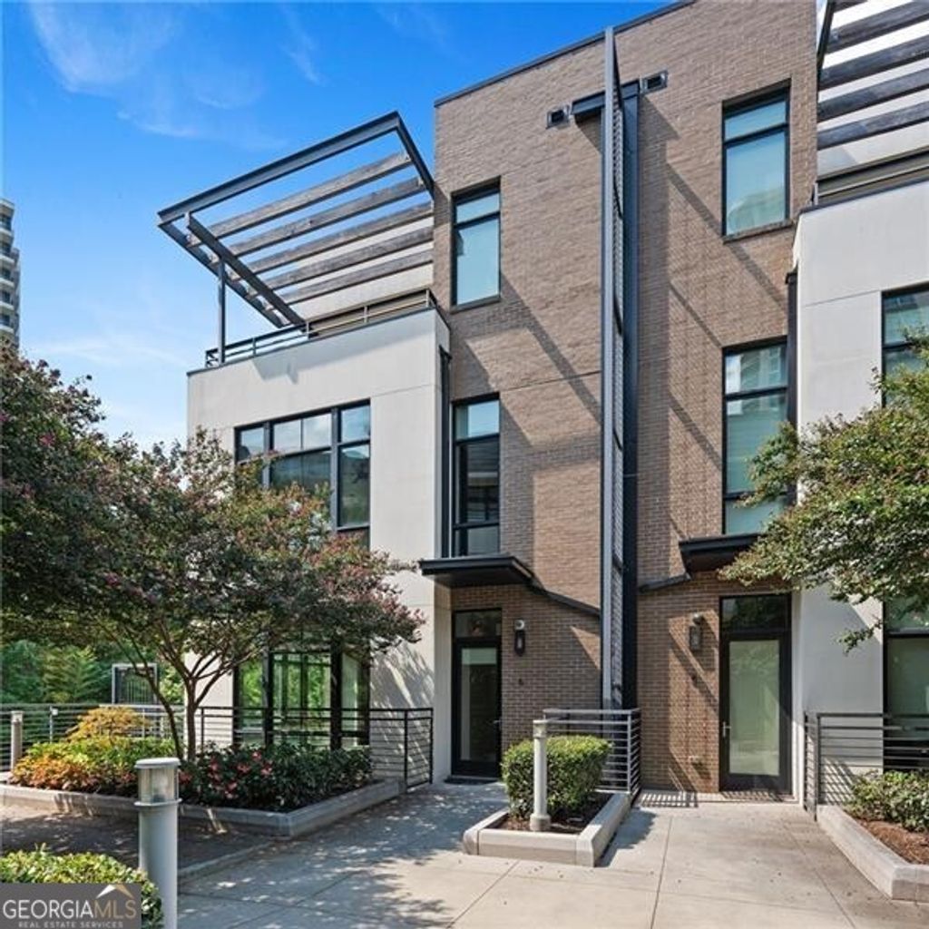 Photo of 721 Longleaf Drive NE #6, Atlanta, GA 30342 (MLS # 10740856)