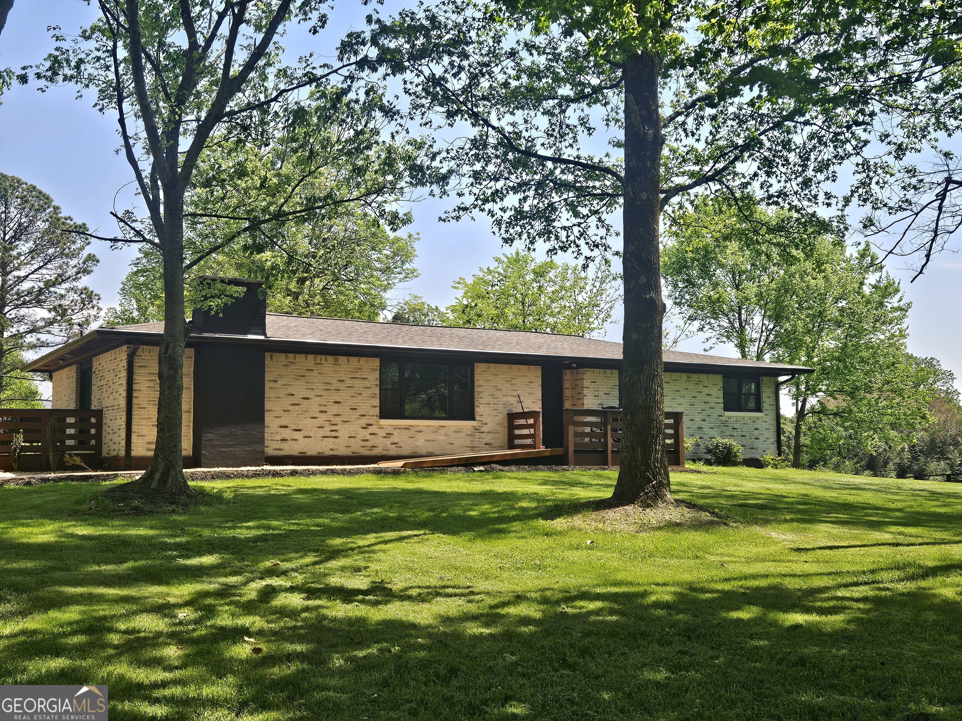 9351 Henderson Mountain RD
