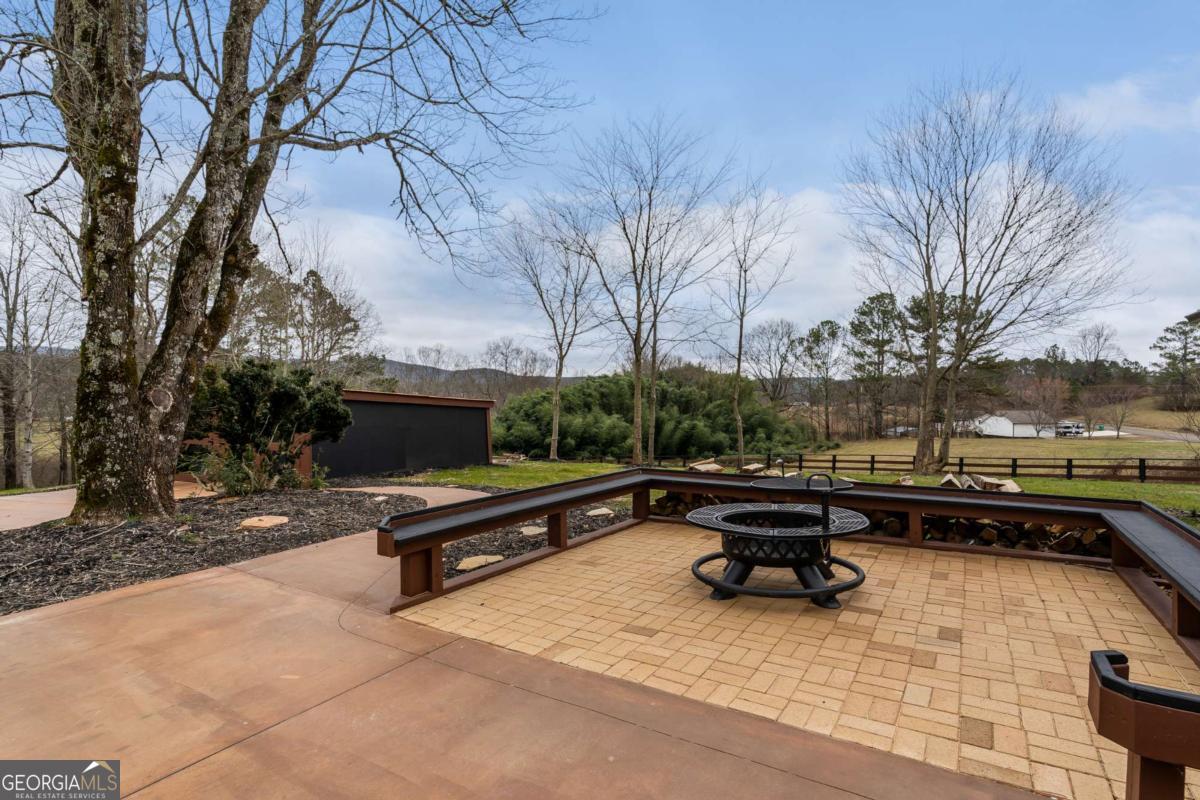 9351 Henderson Mountain RD
