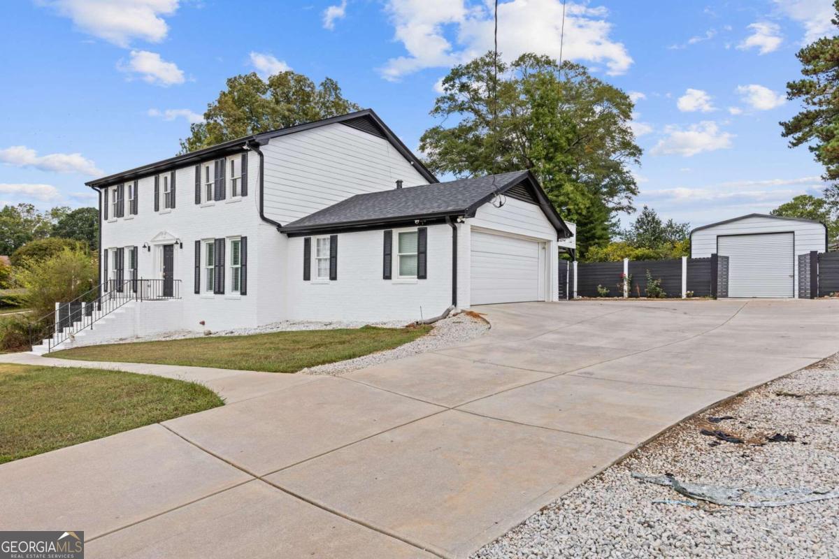 3636 Evans RD