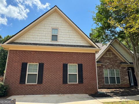 A home in Newnan