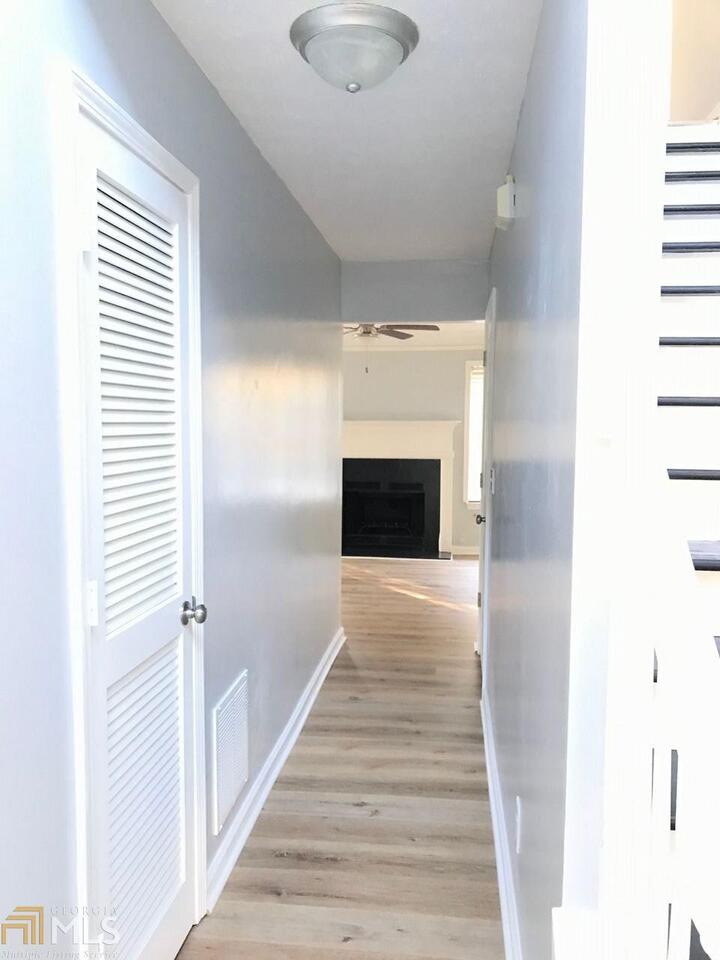 Burdett Ridge - Residential