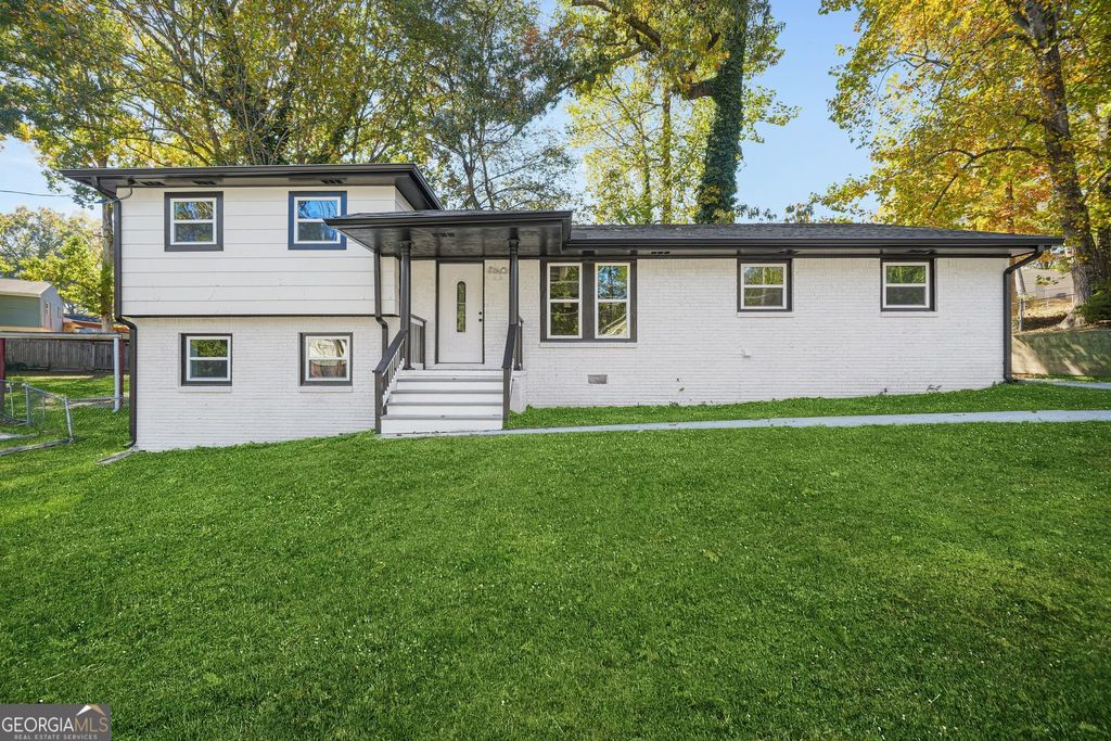 Photo of 5637 Sturbridge Way, Atlanta, GA 30349 (MLS # 10639400)