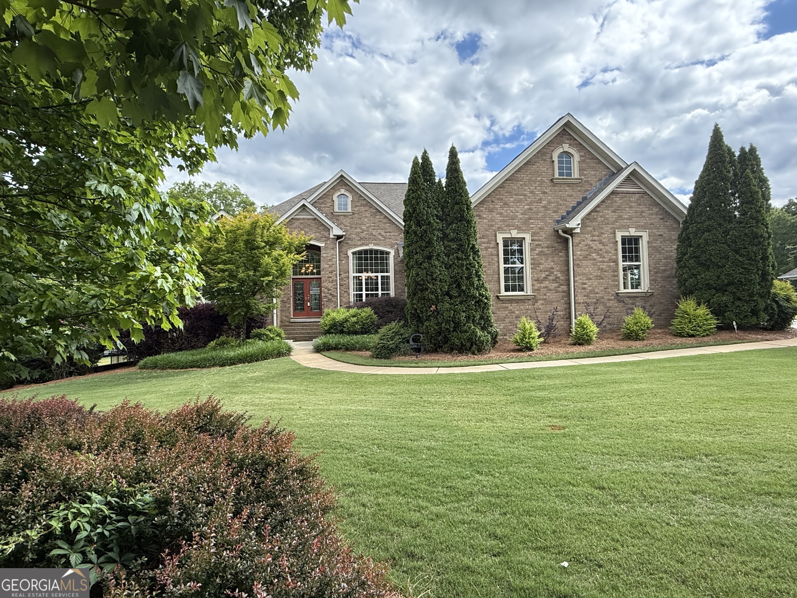 142 Oak Grove PATH