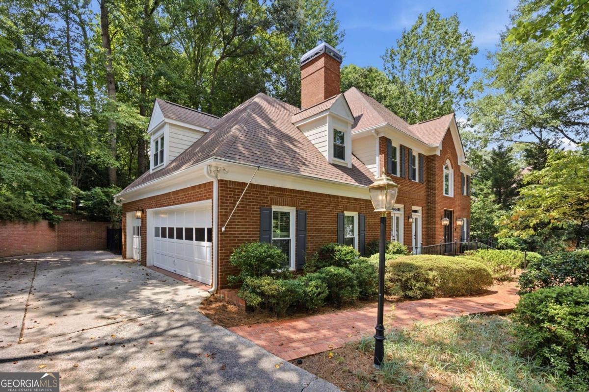 1890 Lakehurst CT SE