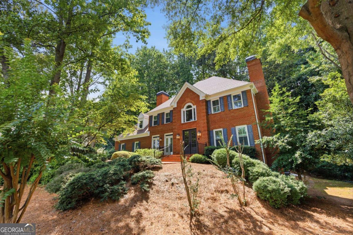 1890 Lakehurst CT SE