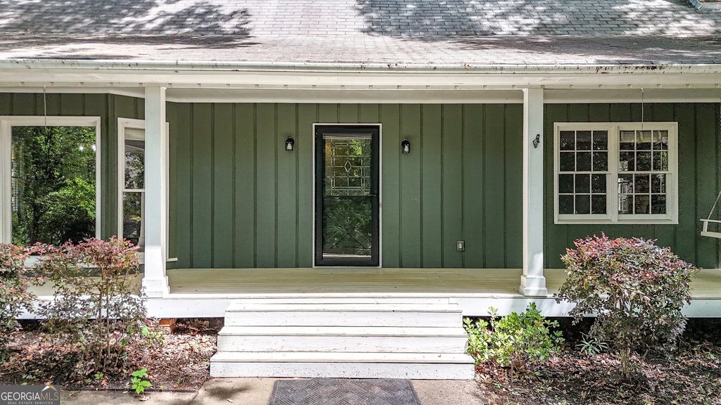 Photo of 26 Ridgewood Drive, Cartersville, GA 30120 (MLS # 10742509)