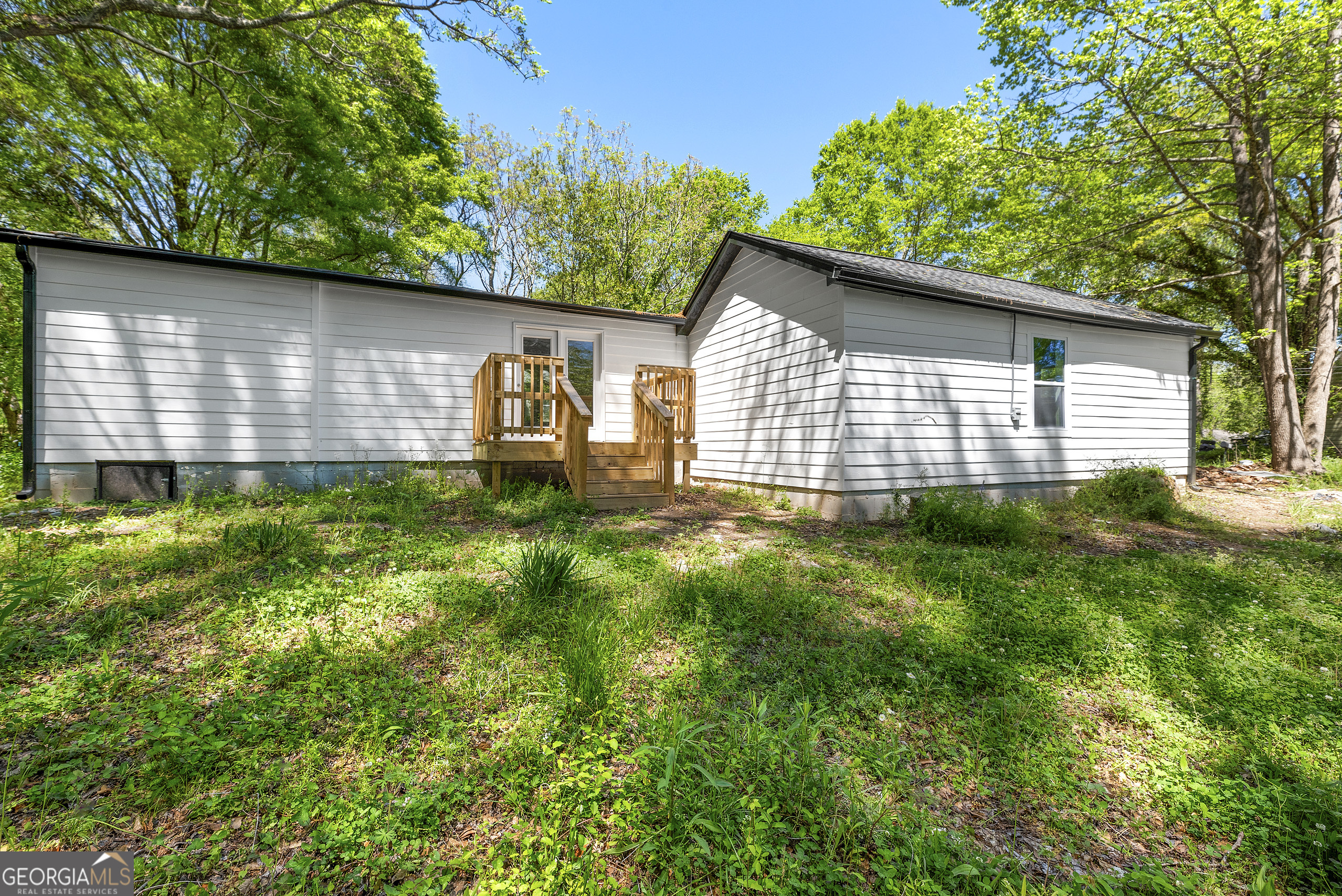 33 Ray ST