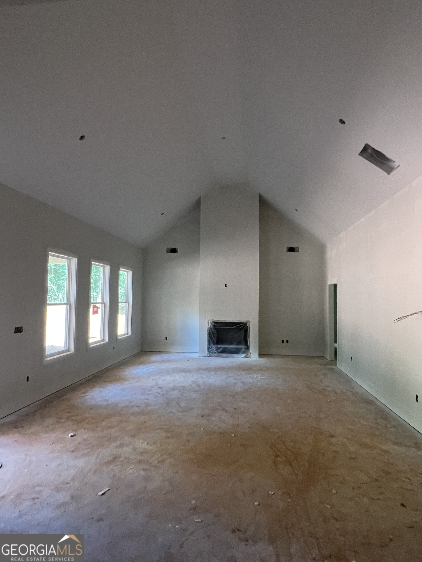 702 Primrose LN