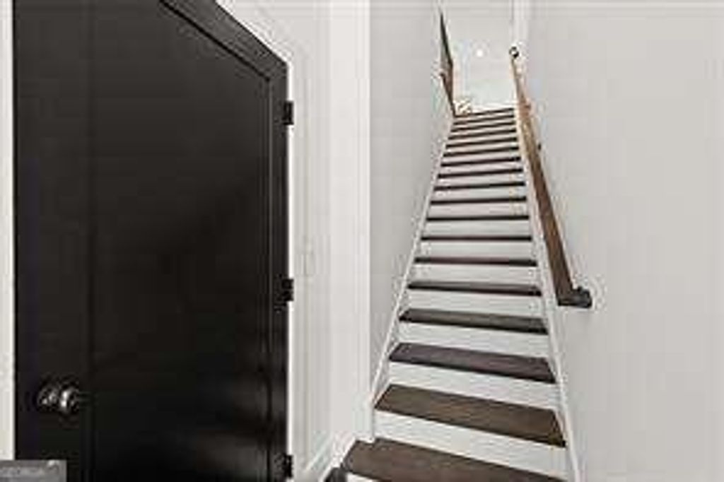 Photo of 2335 Mason Drive #D27, Atlanta, GA 30316 (MLS # 10685006)