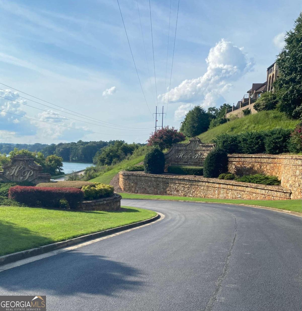 2771 Point Overlook