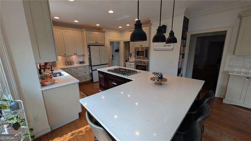 4093 Hickory Fairway DR