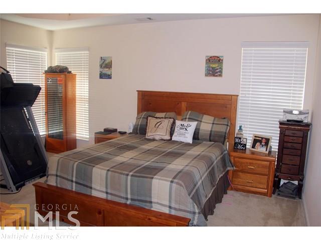 Summer Lake - Residential
