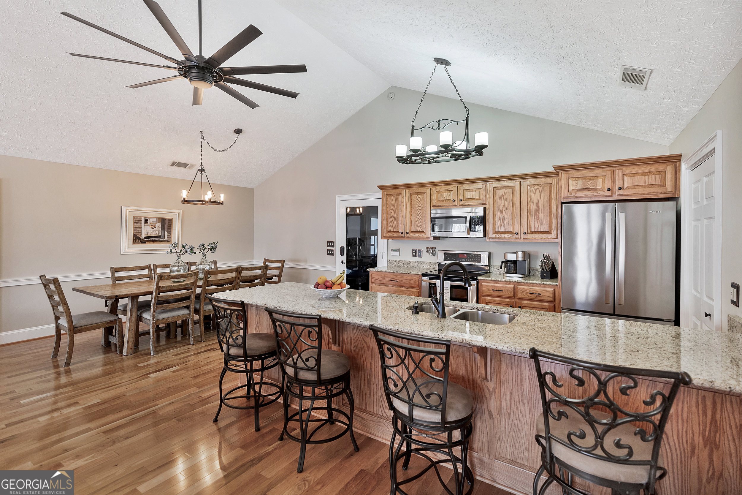 201 Hickory Hill LN