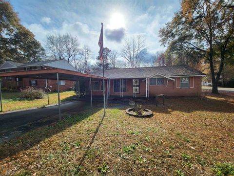 A home in Riverdale