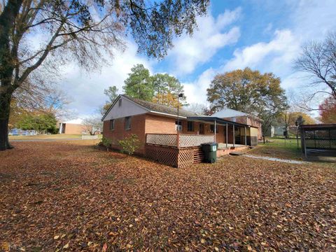 A home in Riverdale