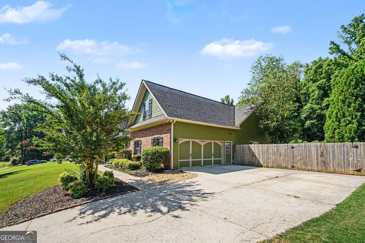 279 Lake Vista DR