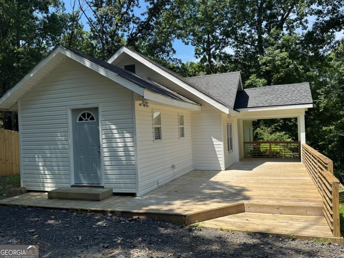89 Silver Fox DR