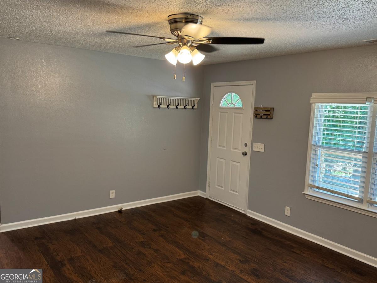 89 Silver Fox DR