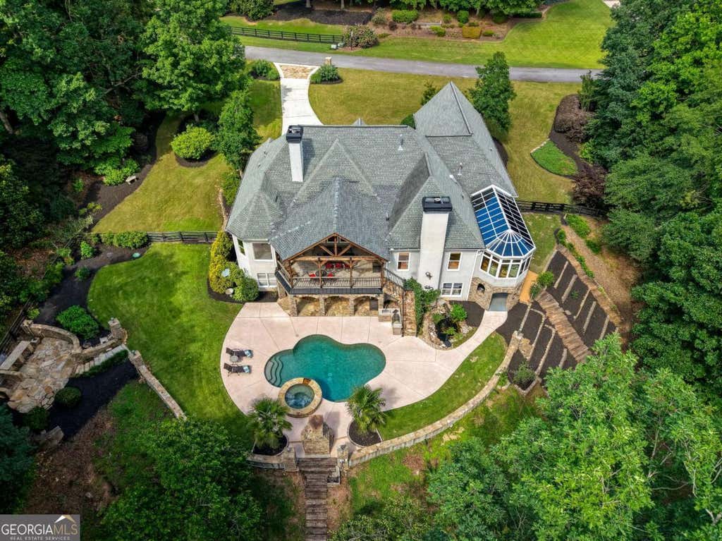 Photo of 8320 Glen Lake Drive, Cumming, GA 30028 (MLS # 10811879)