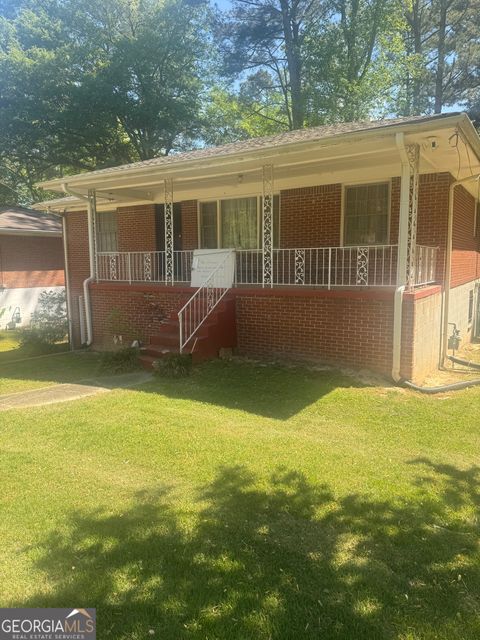 Photo of 611 Woods Drive NW, Atlanta, GA 30318 (MLS # 10738931)