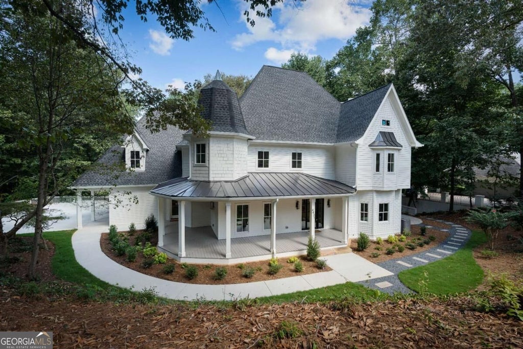 Photo of 4431 Northside Chase NW, Atlanta, GA 30327 (MLS # 10847539)