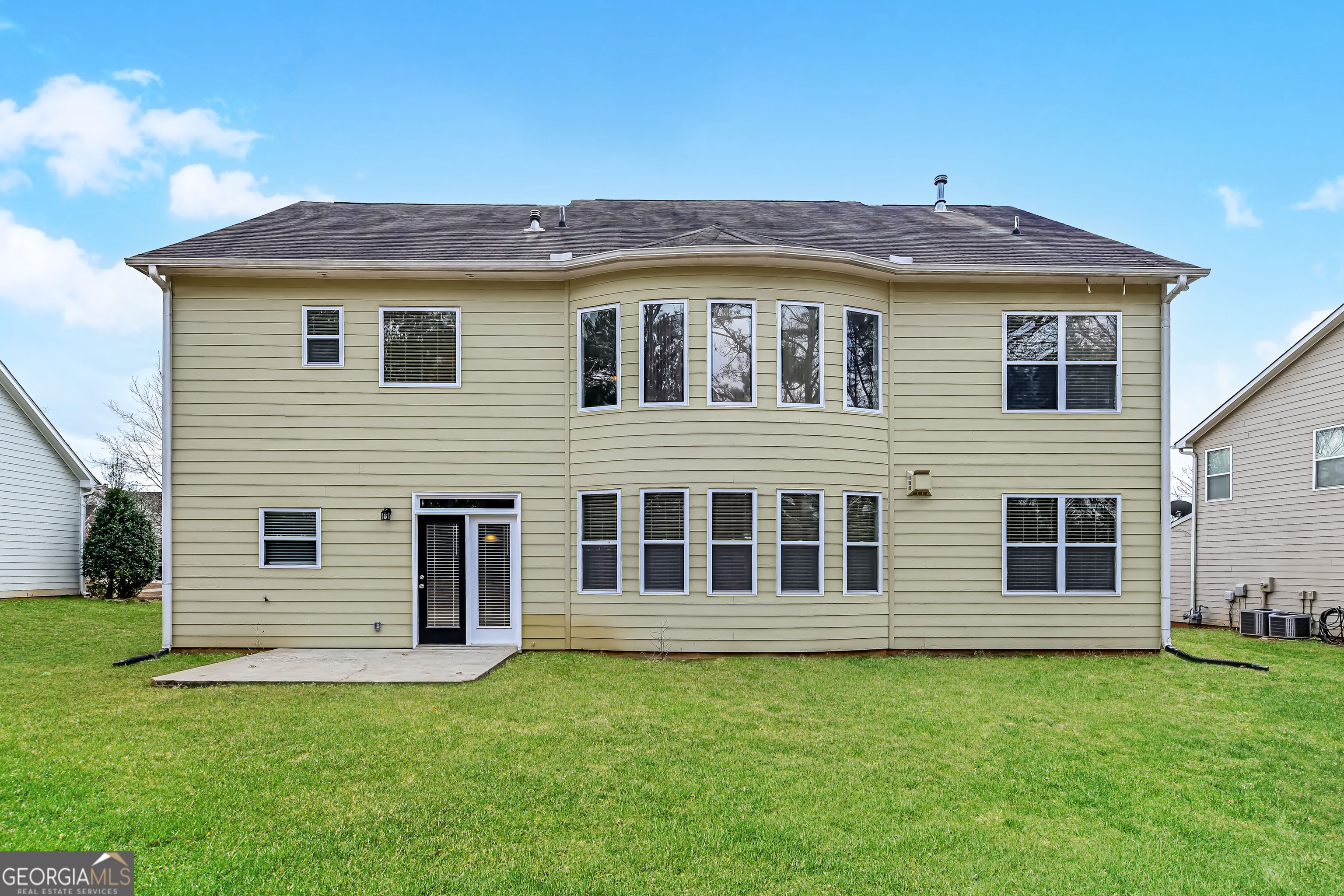 2336 McIntosh DR