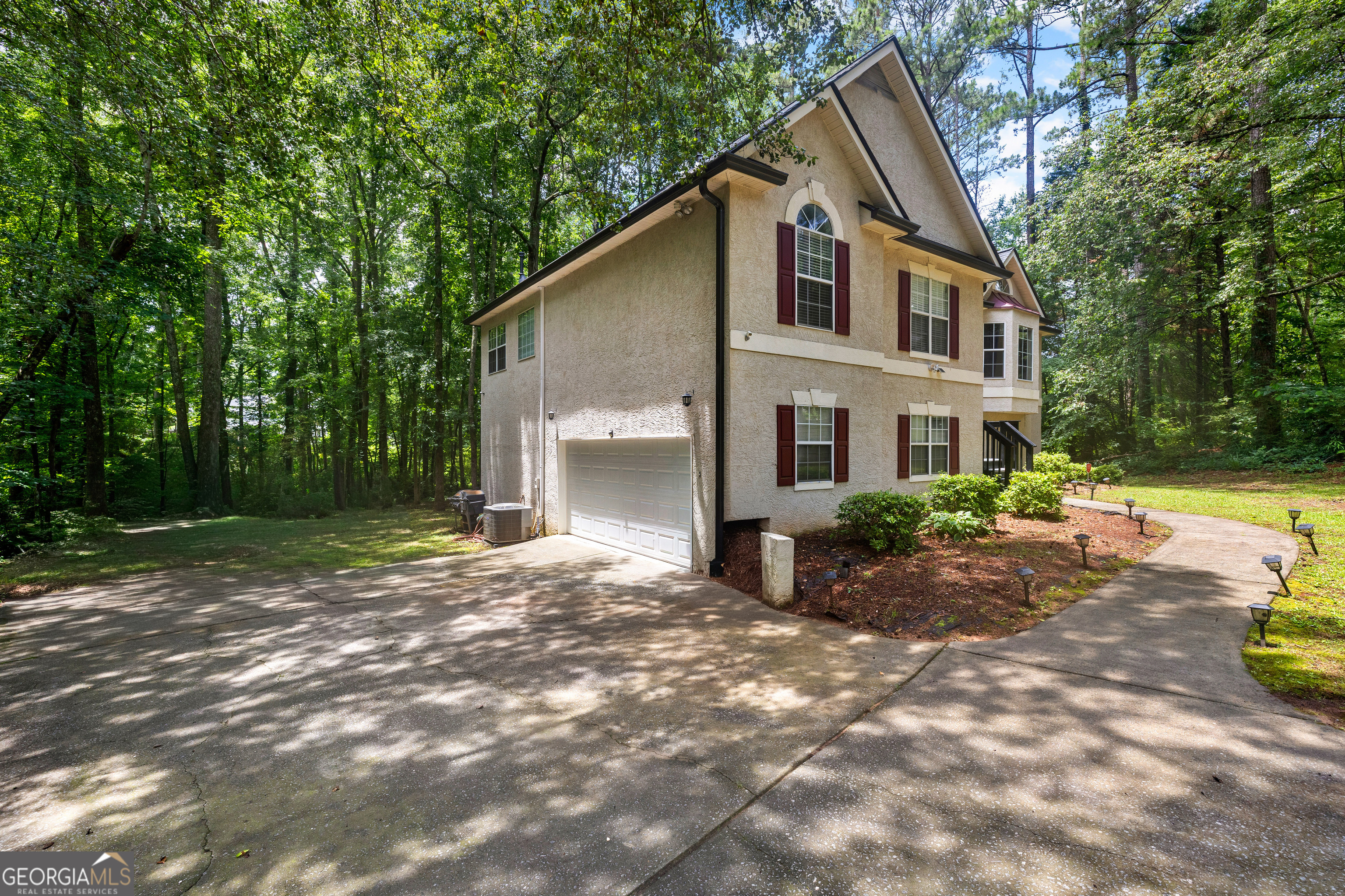 56 Montpelier PL