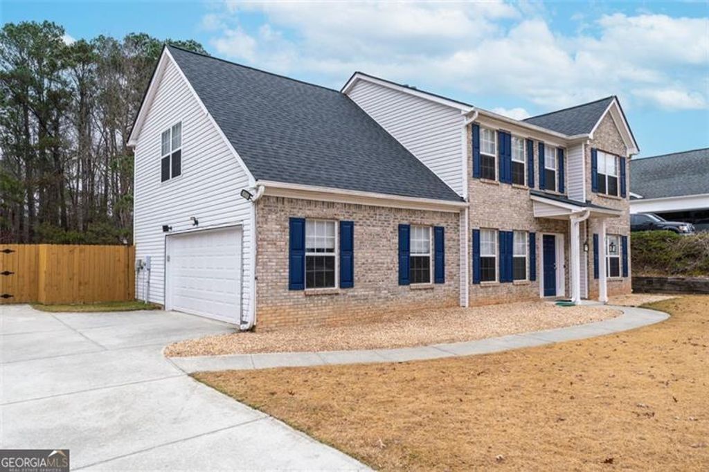 Photo of 2854 MICHELLE LEE Dr, Dacula, GA 30019 (MLS # 10654039)